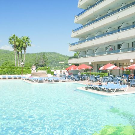 Hotel Tropic Park Malgrat de Mar Exterior foto